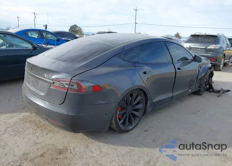 2018 Tesla Model S 100D/75D/P100D z USA, uszkodzony, nr VIN 5YJSA1E26JF275980
